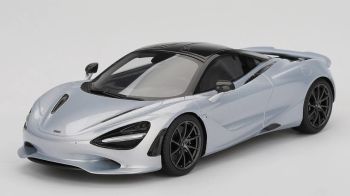 TS0546 - McLAREN 750S 2023 Gris claro