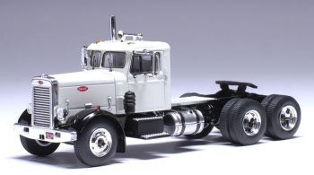 IXO-U64TR003 - PETERBILT 281 6x4 1955 Blanco con Guardabarros Negros - EDICIÓN USA