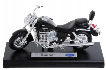 WELH19660PWD - Moto HONDA F6C Valkyrie negra