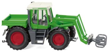 WIK038003 - FENDT Xylon con cuchara para pacas