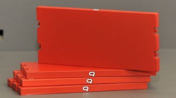 YCC604-2G - 4 Placas de carretera - 11 x 5 cm - Rojo RAL 3002 RIGA MAINZ